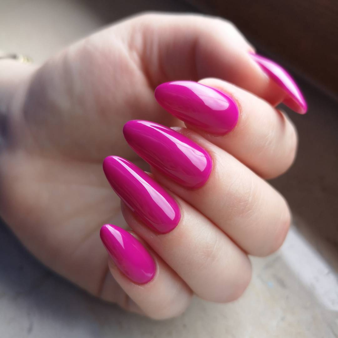 Lakier Hybrydowy UV Hybrid Bello Morello. 6 ml - 703 Lakier Hybrydowy UV Hybrid Bello Morello. 6 ml - 703 - obrazek 2