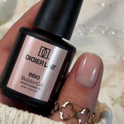 BBIO Żel budujący w butelce "Didier Lab", Carnation, 15ml BBIO Żel budujący w butelce "Didier Lab", Carnation, 15ml